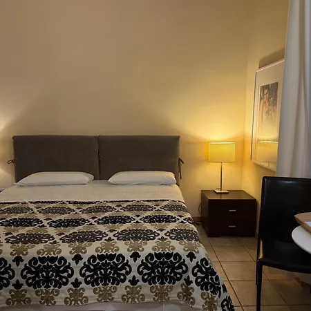 Glamour Center Of Guest house 2*