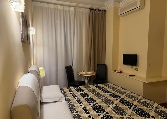 Glamour Center Of روما